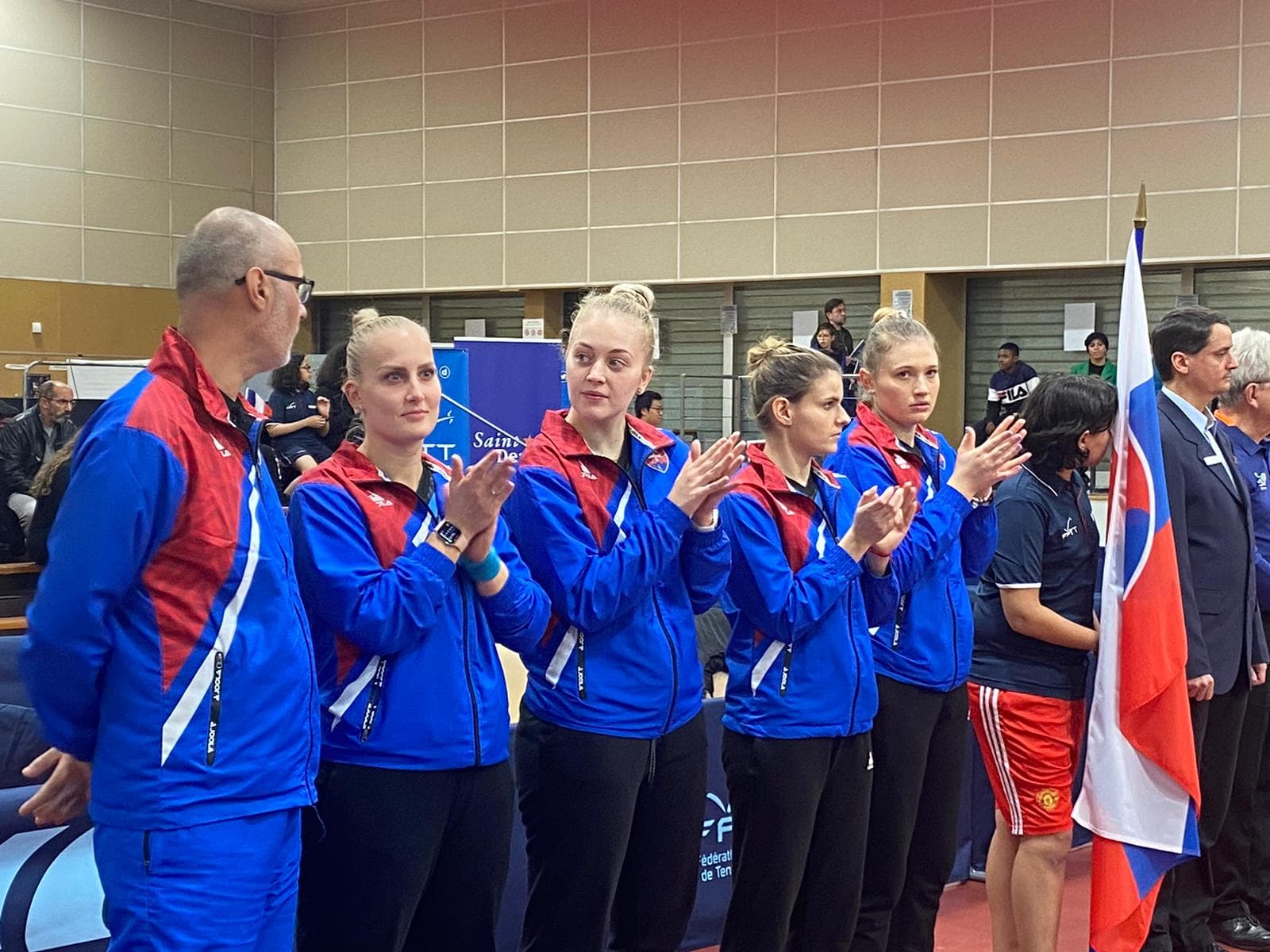 Slovenky vo Francúzsku s prehrou 