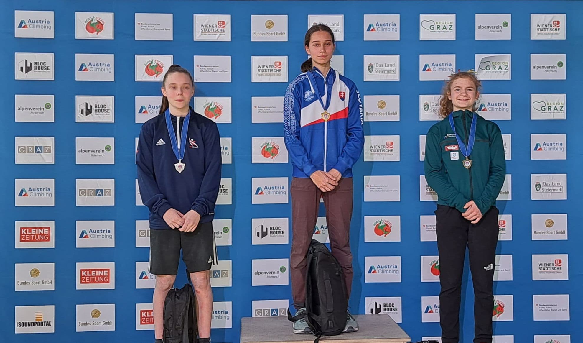 Tretia zlatá medaila v rade Martiny Buršíkovej v boulderingu