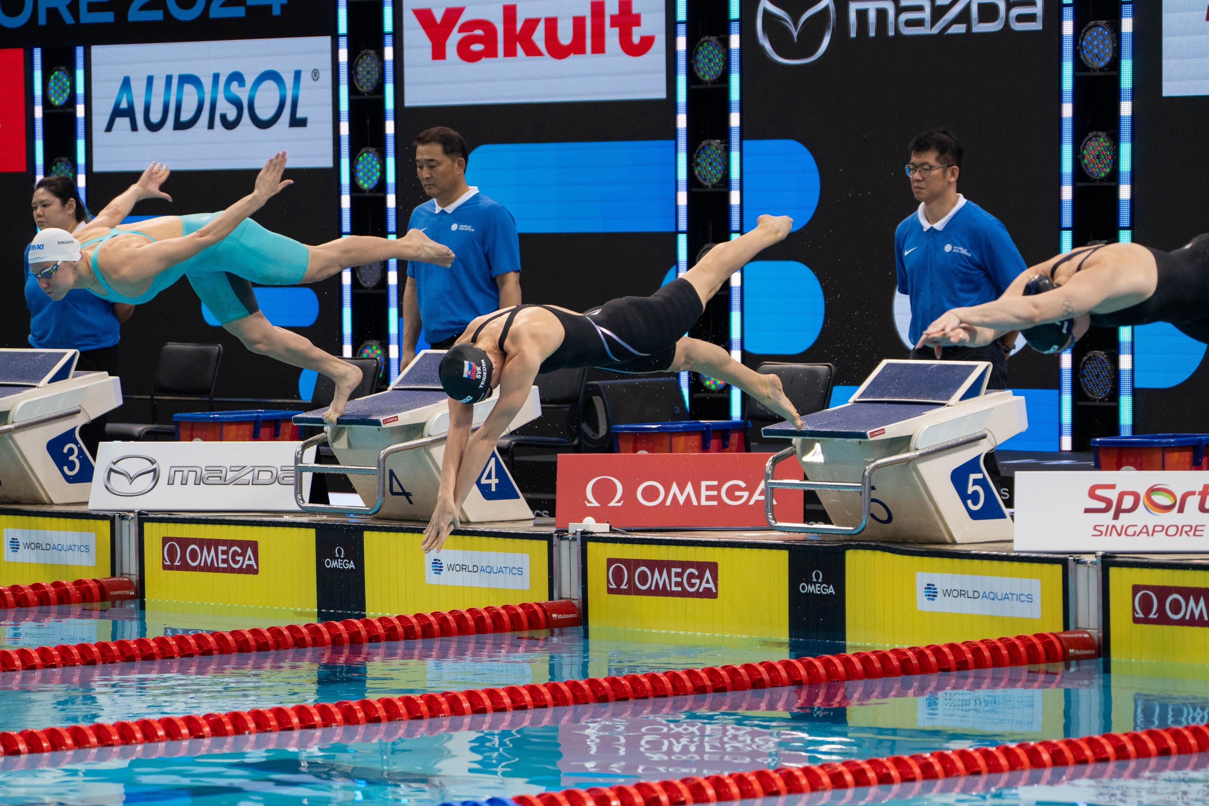 Nikoleta Trníková – úspešná séria na pretekoch svetového pohára 2024 v plávaní