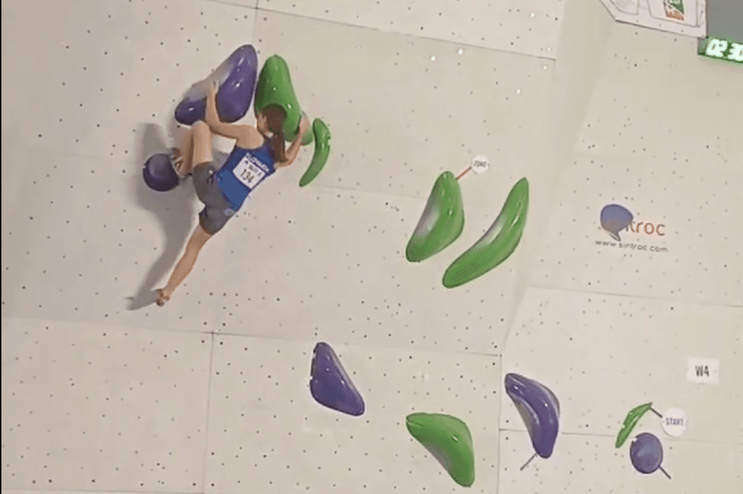 Skvelý úspech juniorky Martiny Buršíkovej na Európskom pohári dospelých v disciplíne bouldering v talianskom Janove. 