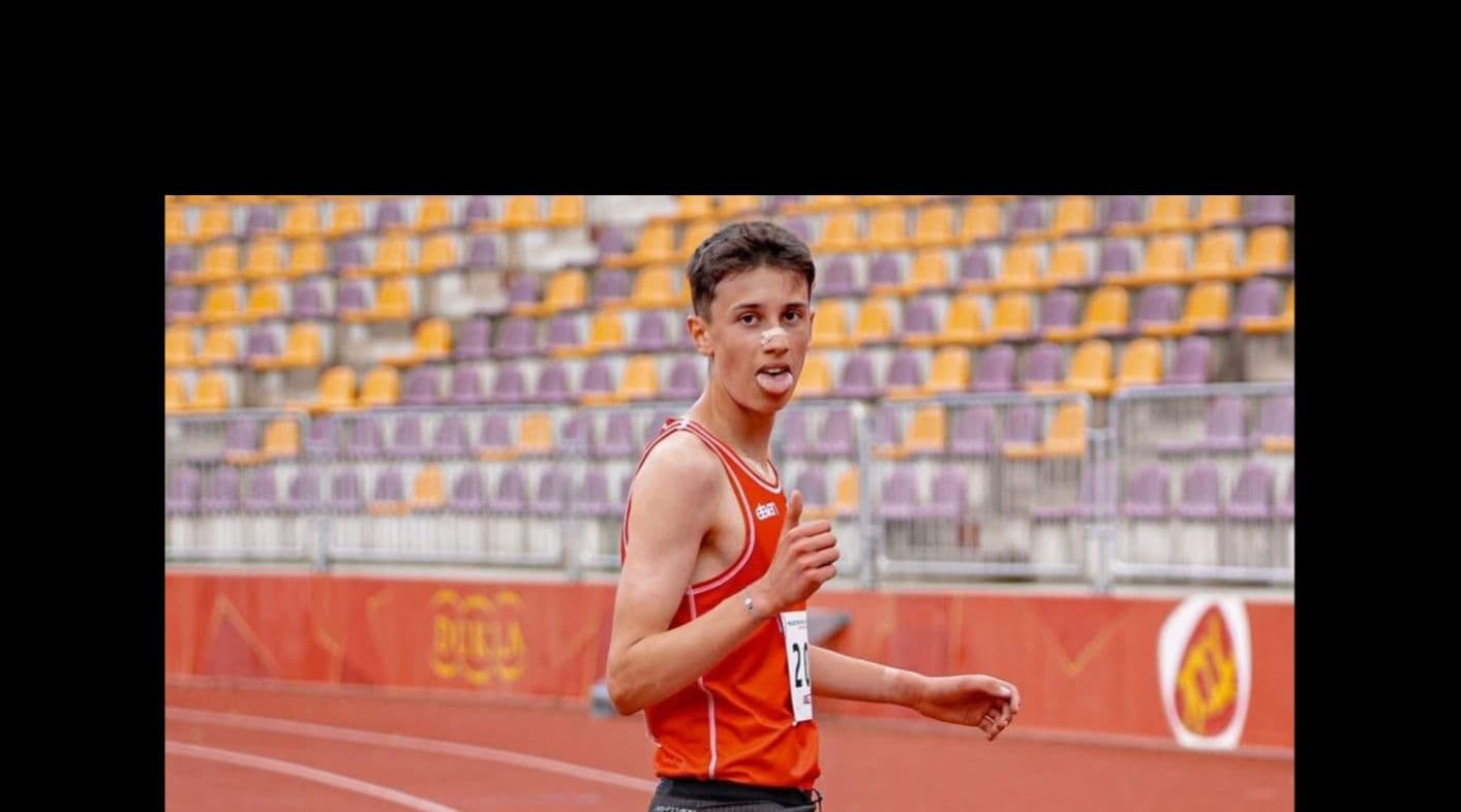 Alex Hulka si vylepšil osobák a opäť splnil limit na ME juniorov v Tampere