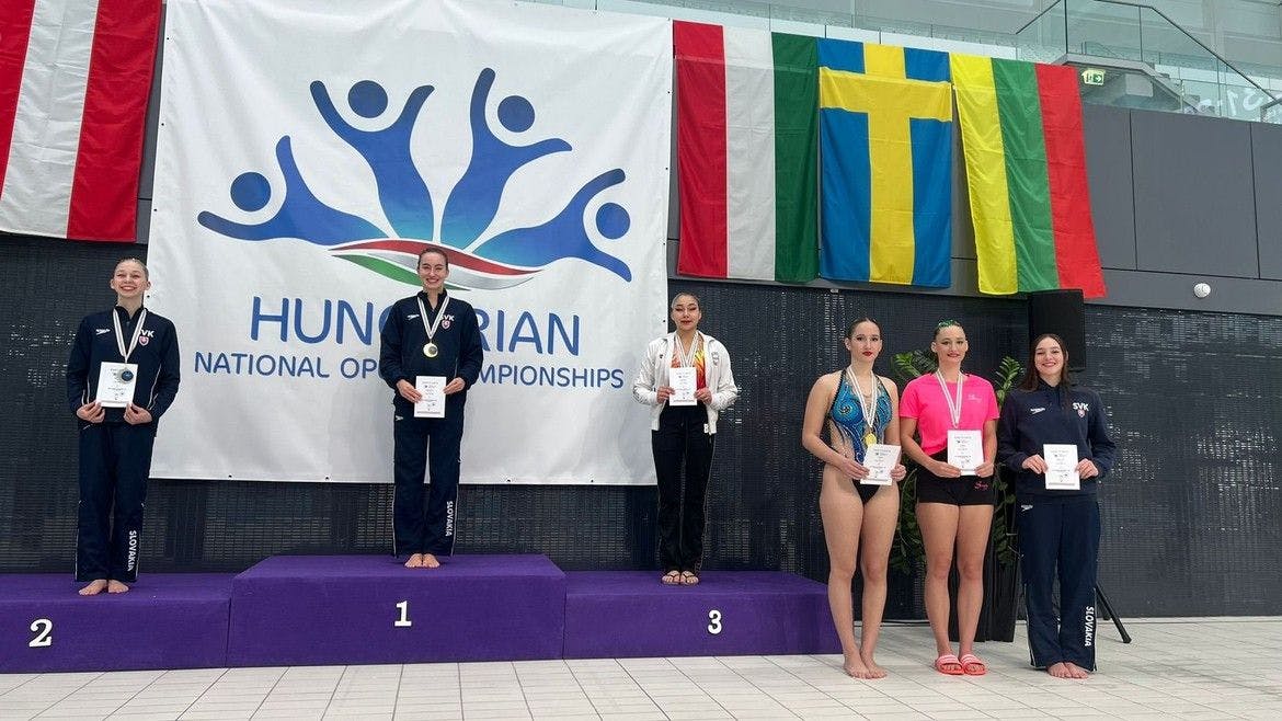 Lea Krajčovičová a Žofia Strapeková v synchronizovanom plávaní bodovali v metropole Maďarska! 