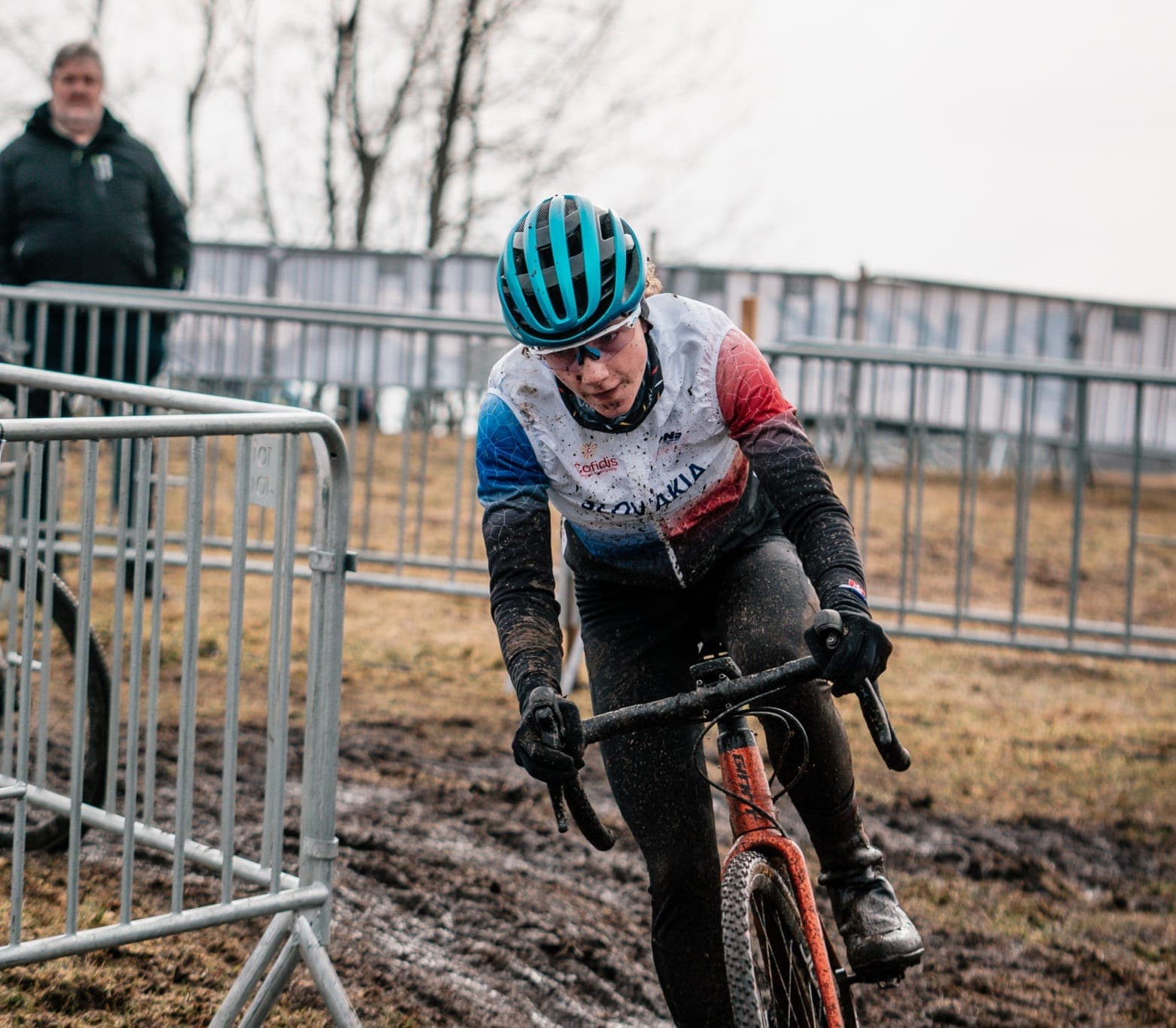 Viktória Chladoňová bronzová na MS junioriek v cyklokrose